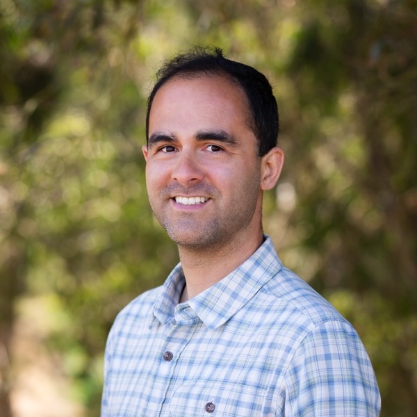 Justin Vela, data infrastructure and AI integration consultant